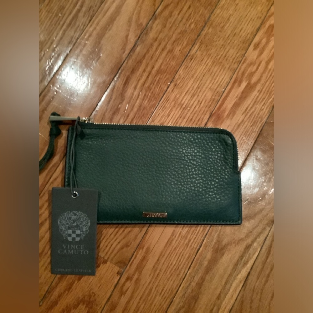 Vince Camuto Wristlet